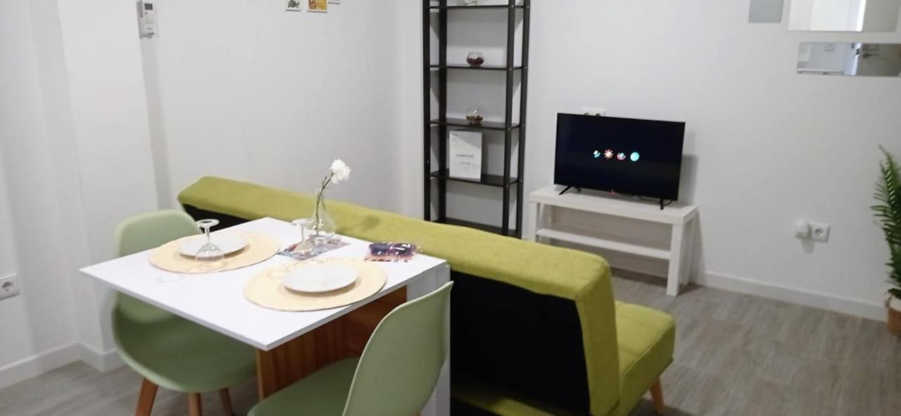 Apartamento Interior En El Centro De Algeciras 2A Appartement Buitenkant foto